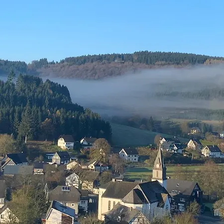 Pieck Mit Parkplatz Und Privater Garage