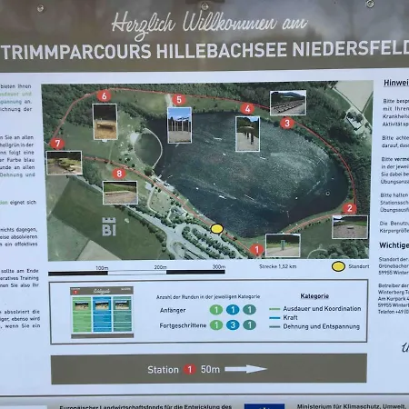 Pieck Mit Parkplatz Und Privater Garage