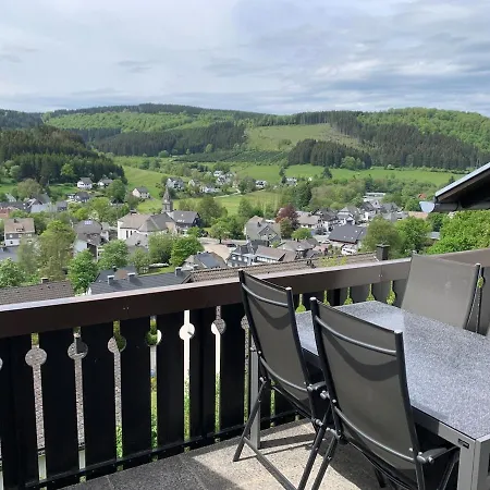 Pieck Mit Parkplatz Und Privater Garage Apartment