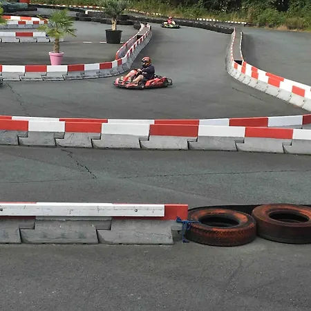 Lejlighed Pieck Mit Parkplatz Und Privater Garage