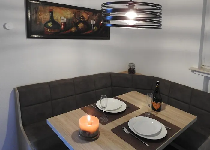 Pieck Mit Parkplatz Und Privater Garage Apartamento